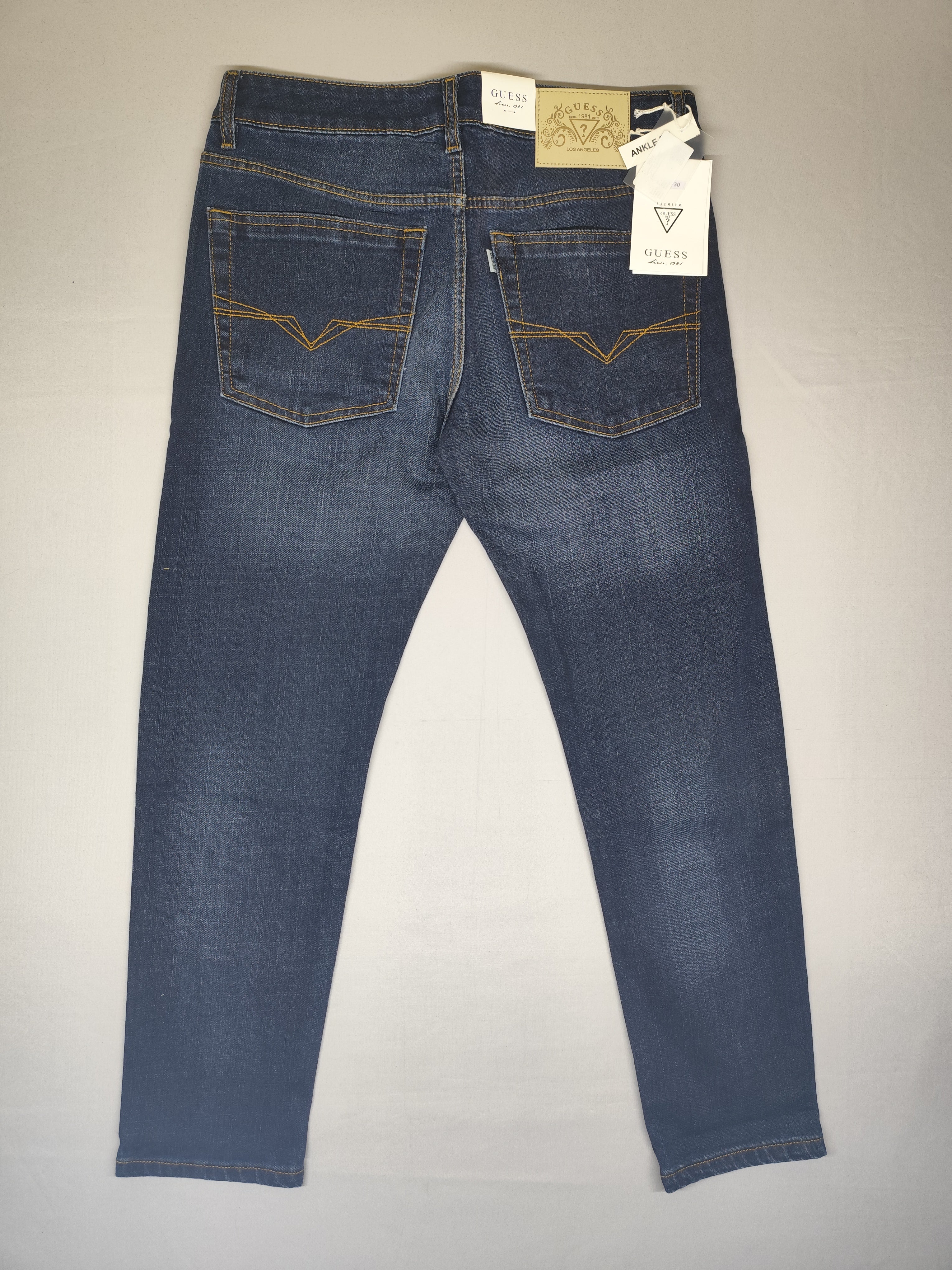 GUESS-JEANS-BLUE-2021