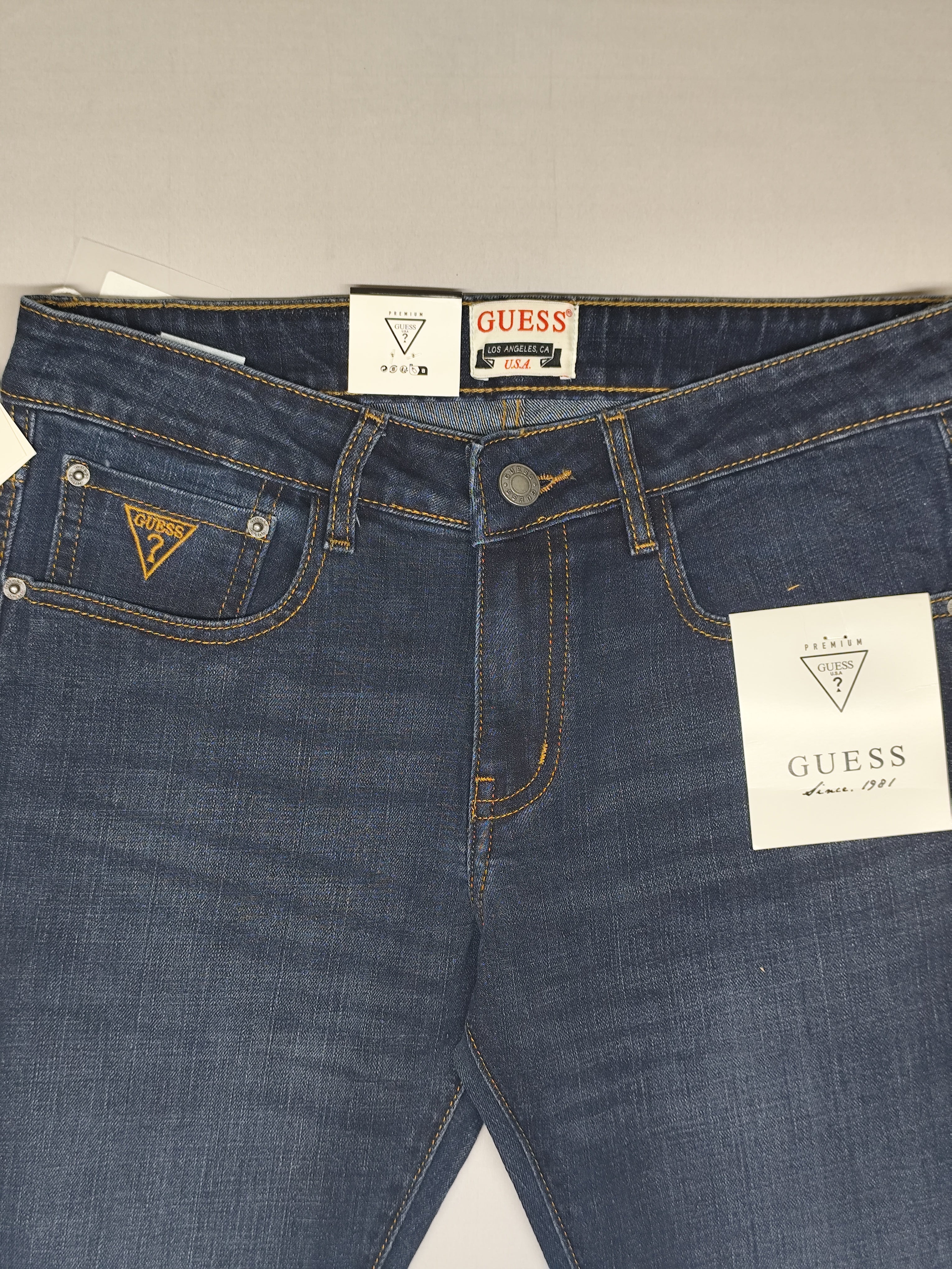 GUESS-JEANS-BLUE-2021
