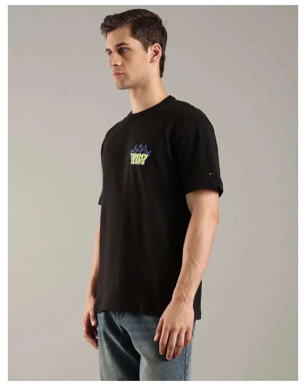 ROUND NECK